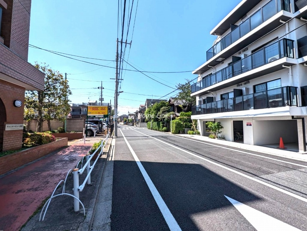 キャニオンビュー成増　前面道路